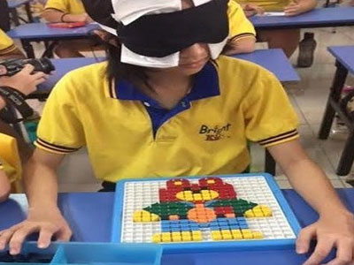 Cảnh báo đáng sợ về trào lưu cho trẻ học để thành... thiên tài