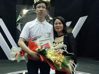 Cậu bé Google Phan Đăng Nhật Minh: Không học thêm, tự học ở nhà