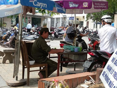 Ngày 3/12 đóng cửa bãi trông giữ xe tạm Bệnh viện Bạch Mai