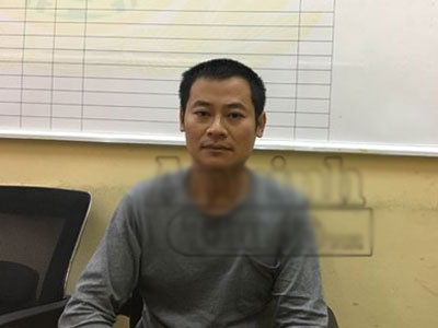 Tạm giữ hình sự đối tượng trông xe dùng hung khí đe dọa khách ở Linh Đàm