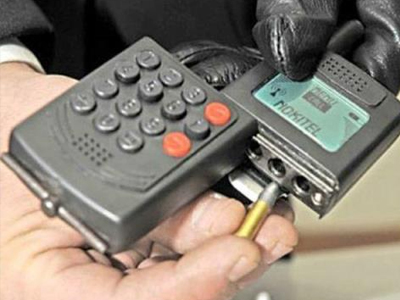 Bộ sưu tập súng ngắn thời trang kỳ dị nhưng nguy hiểm