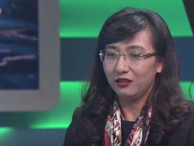 BTV Vân Anh rưng rưng nói chia tay trong phút cuối ở trường quay VTV