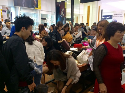 Góc khuất sau ngày “Black Friday” phiên bản Việt