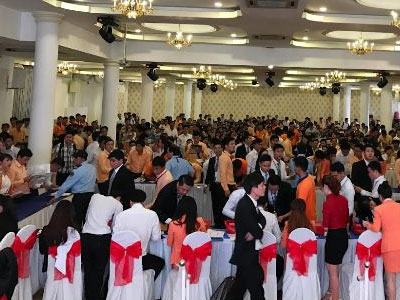 Mất thế “chân vạc”, địa ốc vệ tinh “long tranh hổ đấu”