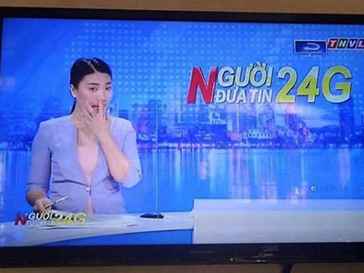 Nữ MC xinh đẹp lên tiếng về hành động "ngoáy mũi" trên sóng truyền hình
