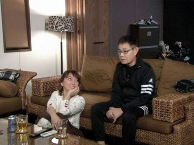 Sau 6 năm kết hôn, "cặp đôi ông cháu" chênh nhau tới 45 tuổi này vẫn vô cùng hạnh phúc