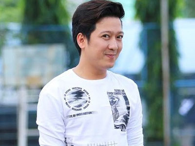 Trường Giang bị anh em nghệ sĩ gọi là "mụ đàn bà" lý do là vì...