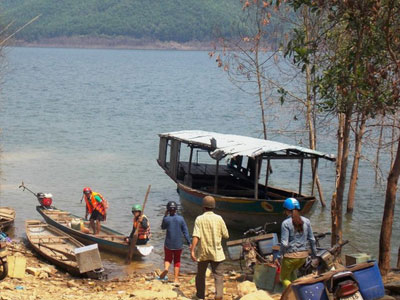 2 ngày, phát hiện thi thể 2 vợ chồng trên sông