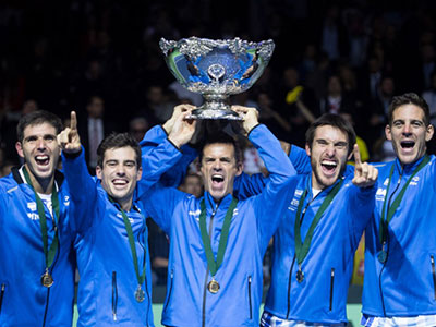 Argentina ngược dòng ngoạn mục, lần đầu lên đỉnh tại Davis Cup
