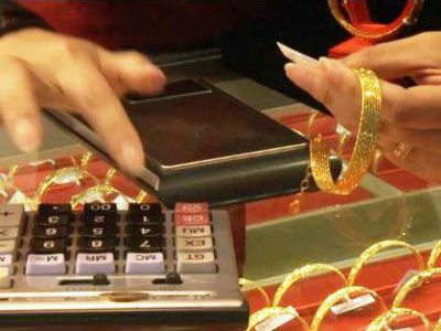 Giá vàng hôm nay 28/11: Không dừng "chảy máu"
