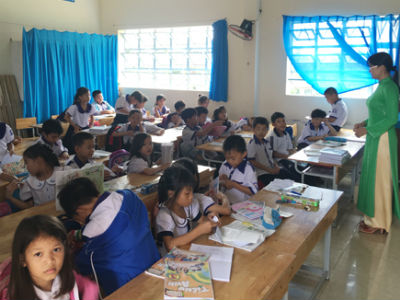 Hàng trăm học sinh tiểu học Sóc Trăng chưa đọc, viết thành thạo