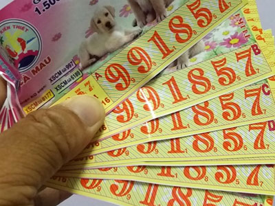 Những người trúng độc đắc hàng chục tỷ mua bao nhiêu vé số?