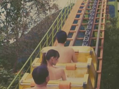 Sốt với công viên giải trí nước nóng khách chỉ cần quấn khăn tắm cả ngày