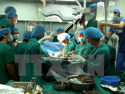 Việt Nam lần đầu thành công trong ghép thận không cùng huyết thống