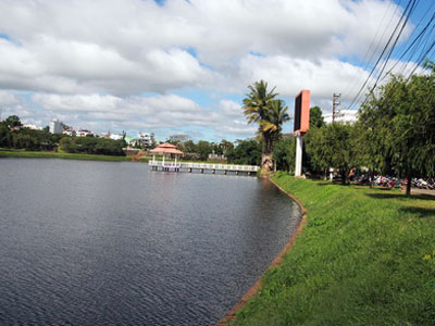 Thanh niên nhảy xuống hồ ở Lâm Đồng cứu cô gái