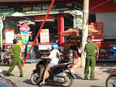 Bảo vệ ở Sài Gòn bị đánh chết vì nói "Tôi không biết" khi nhóm thanh niên hỏi đường