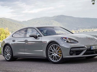Porsche Panamera Turbo 2017 là sedan tốt nhất thế giới