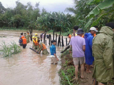 Bình Định: 2 người chết và mất tích, nhiều nơi bị cô lập do mưa lũ