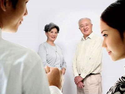 Đàn ông khôn thì đừng bao giờ bắt vợ sống chung nhà chồng