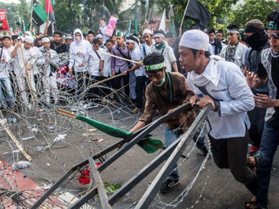 Indonesia sắp biểu tình lớn, người gốc Hoa lo sợ