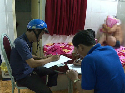 Tiếp viên quán cà phê chiều khách “tới bến” trong nhà trọ