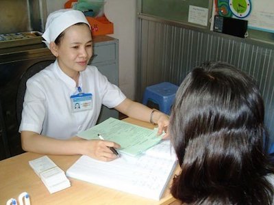 Thai phụ đô xô đi xét nghiệm Zika ở Sài Gòn