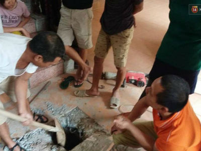 Hà Nội: Nền nhà nóng bất thường, đào lên kiểm tra thấy có điện phát sáng