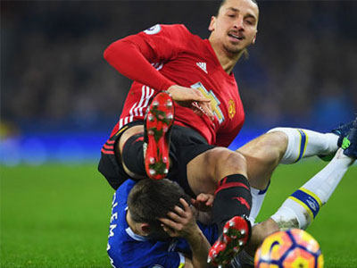Ibra: "Nếu tôi muốn đá vào đầu ai đó, đối thủ hẳn sẽ hôn mê"