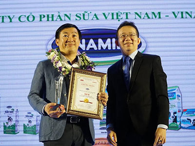 Vinamilk tiếp tục được vinh danh Top 10 thương hiệu "Tin và Dùng"