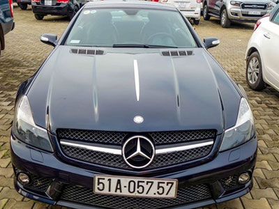 Xe thể thao hiếm Mercedes SL63 AMG của đại gia Sài Gòn