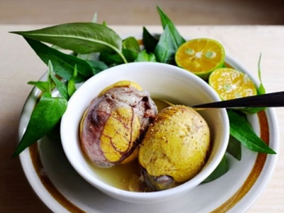 Ăn nhiều trứng vịt lộn có thực sự nguy hiểm?