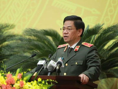 Tướng Đoàn Duy Khương trả lời vụ cháy quán karaoke, đại biểu bấm nút tái chất vấn
