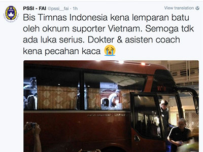 Fan Indonesia chỉ trích fan Việt Nam vụ xe bus bị ném đá