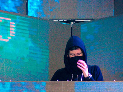 DJ Alan Walker gây thất vọng tại đêm nhạc ở TP.HCM