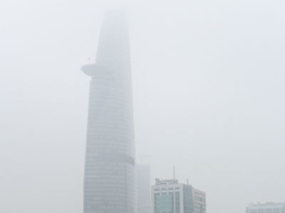 Sài Gòn mù mịt sương