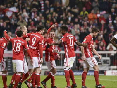 Bayern lên đỉnh Bundesliga, RB Leipzig thua trận đầu tiên