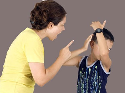 Ngừng hỏi vì sao con không giỏi giang nếu mẹ cứ đối xử thế này với con