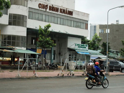 Bị ép quan hệ tình dục, cô gái đoạt dao đâm chết bạn trai