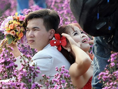Khoảnh khắc hóm hỉnh của cô dâu, chú rể trong mùa cưới