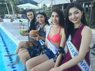 Lệ Hằng mặc gợi cảm giao lưu cùng thí sinh Miss Universe
