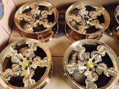 Vành độ hình rồng giá 7.800 USD