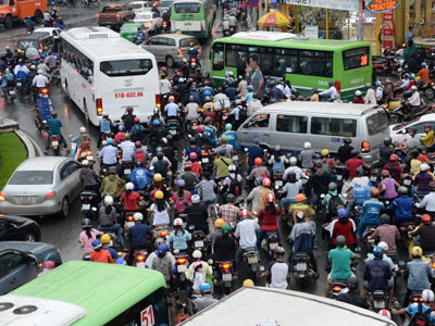 Dân quá bức xúc với nạn kẹt xe