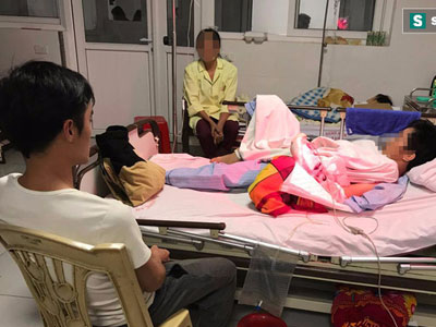 Gia đình, hàng xóm nói gì về nam thanh niên tự chặt tay mình?