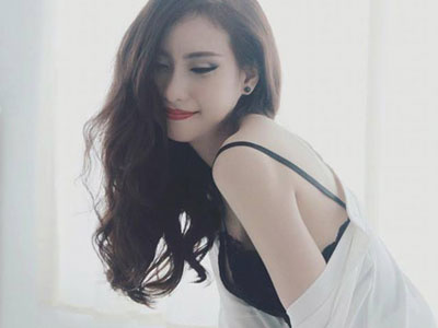 "Hot girl phòng trà" Thái Tuyết Trâm tiết lộ về hình xăm bí ẩn