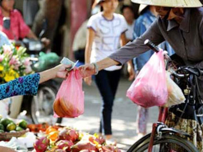 Mỗi ngày TP.HCM tiêu thụ hơn 9 tấn nilon khó phân hủy