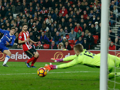 Chelsea thắng trận thứ 10 liên tiếp, bứt xa khỏi nhóm bám đuổi
