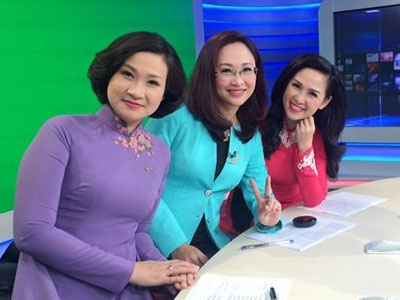 Hình ảnh không được lên sóng của BTV Thúy Hằng Thời sự 19h