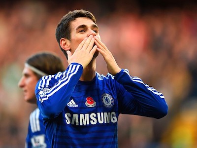 Oscar soán ngôi "ông hoàng lương bổng" của Ronaldo