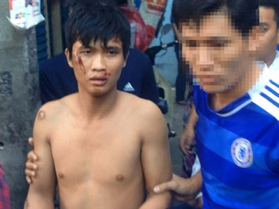 Nam thanh niên nghi ngáo đá cố thủ trong nhà dân suốt đêm
