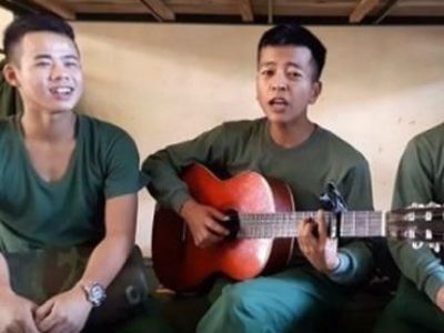 "Ba chú bộ đội" xin ông già Noel giúp có người yêu